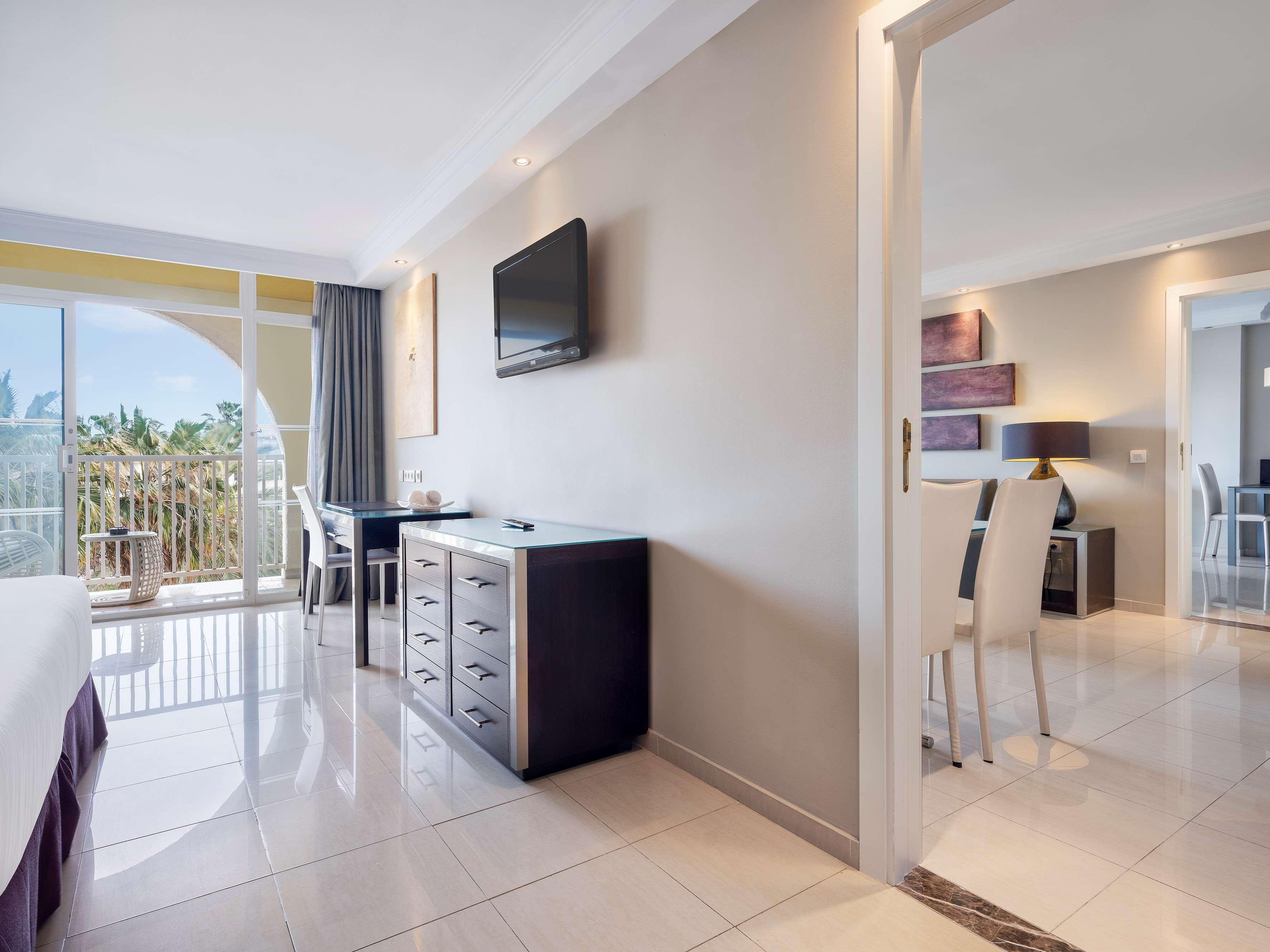 Melia Banús 5*